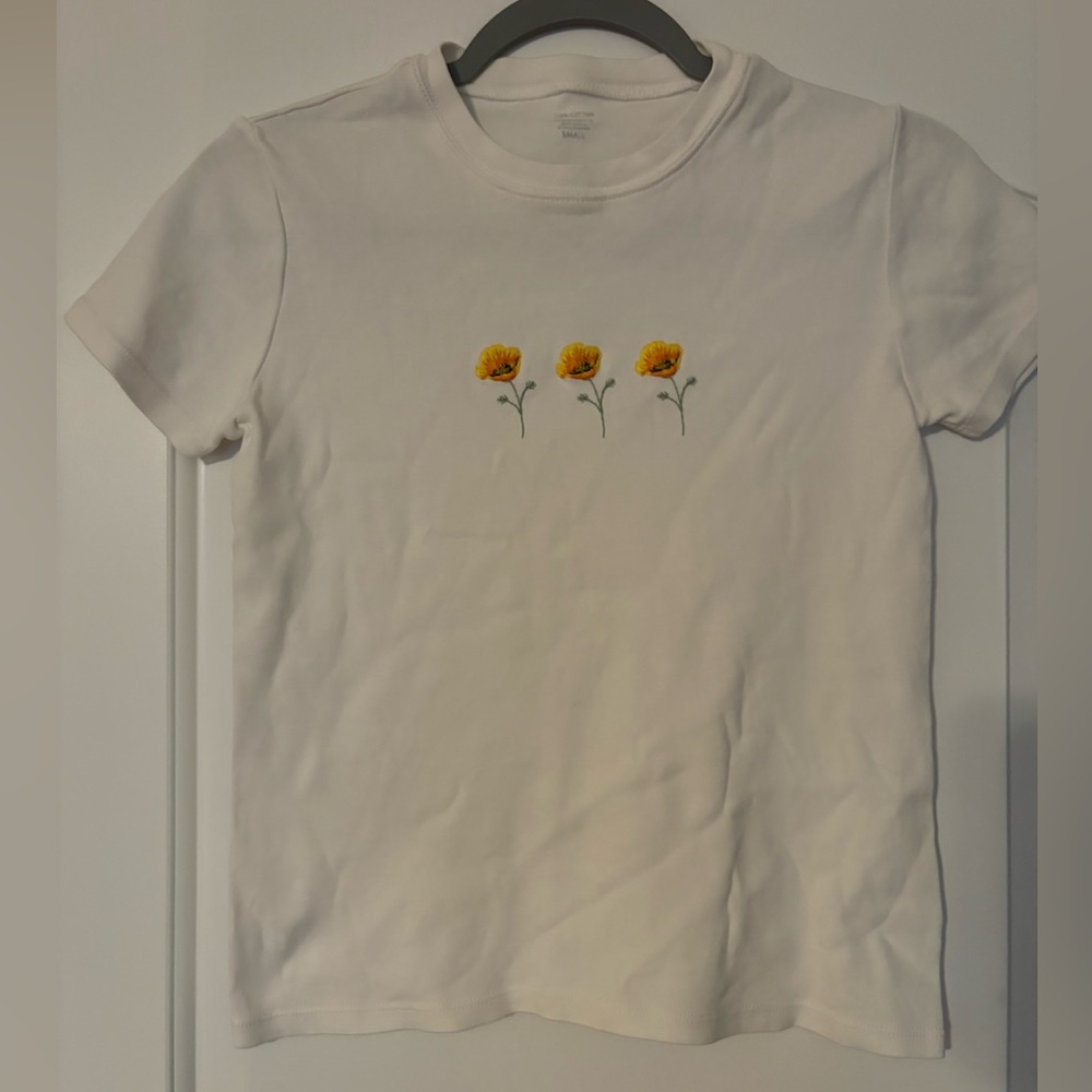 Brandy Melville John Galt flower t shirt